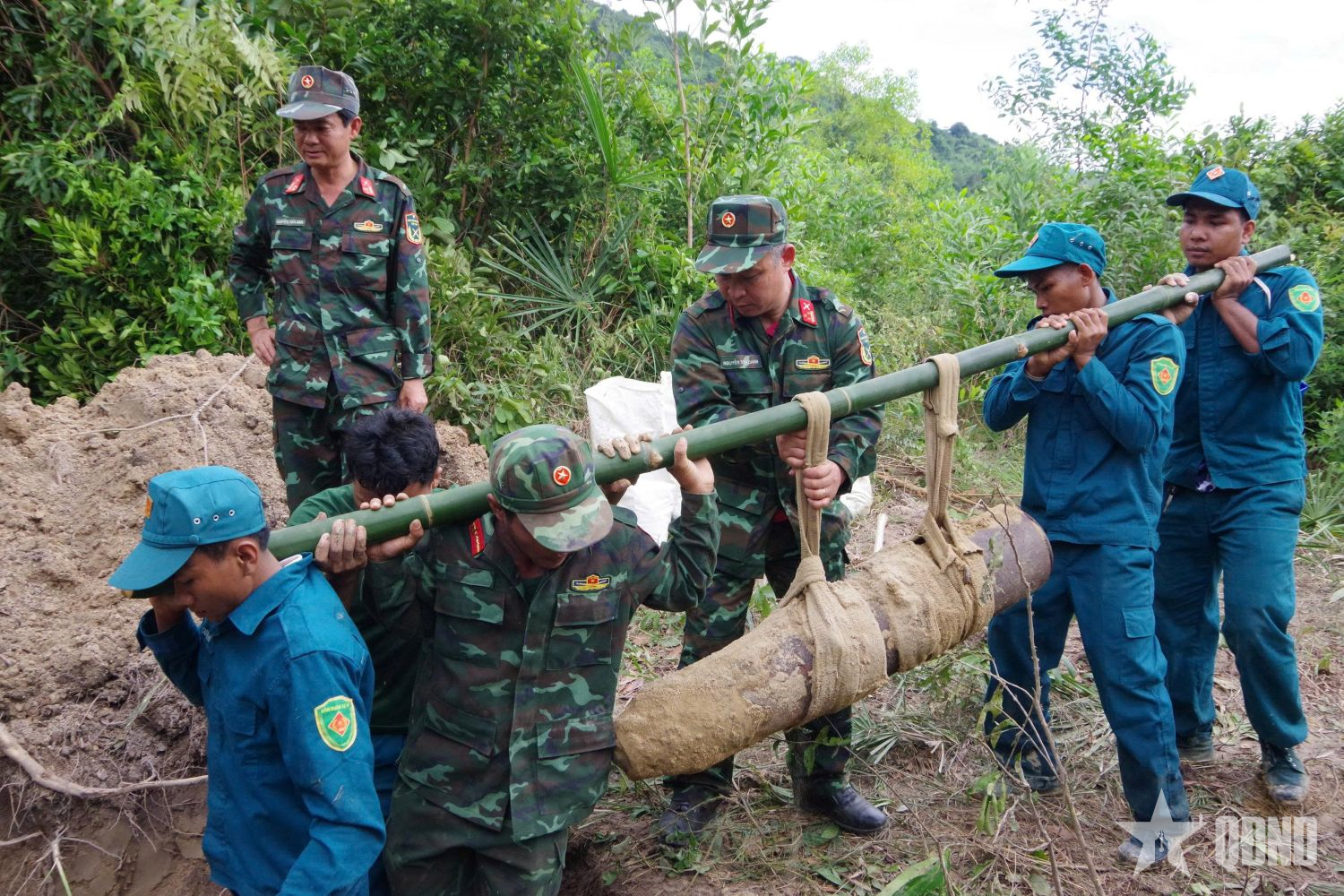 Bộ CHQS tỉnh Khánh Hòa xử lý quả bom MK81 nặng hơn 150kg